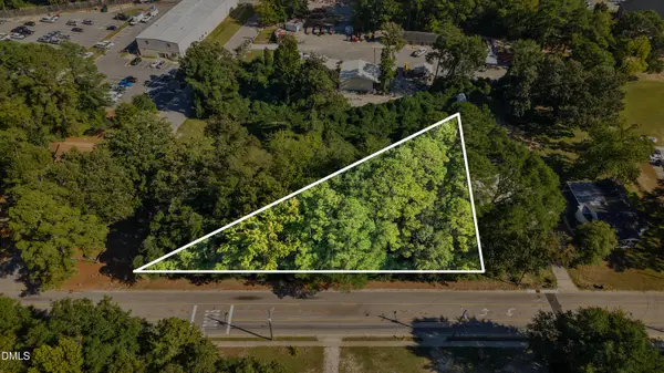 1319 Camden Road, Fayetteville, NC 28306
