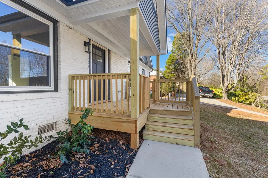 1009 Benjamin Parkway, Greensboro, NC 27408 - #3
