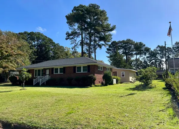 901 Hyland Avenue, Williamston, NC 27892
