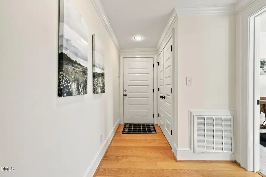 210 E Winmore Avenue, Chapel Hill, NC 27516 - #2