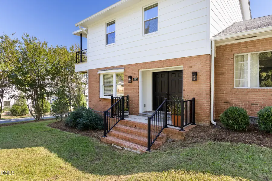207 W Corbin Street, Hillsborough, NC 27278 - #3