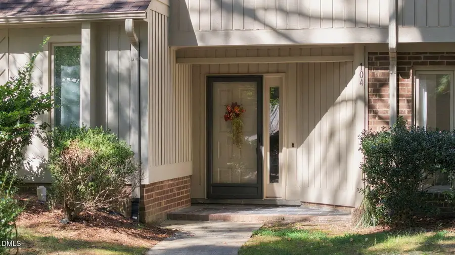 104 Mossbark Lane, Chapel Hill, NC 27514 - #3