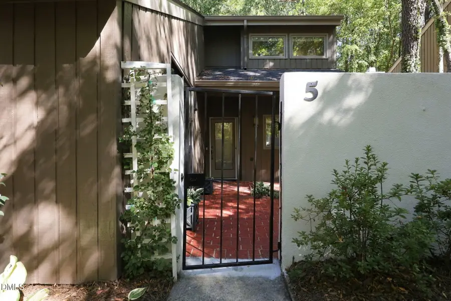 5 Banstead Place, Chapel Hill, NC 27517 - #3