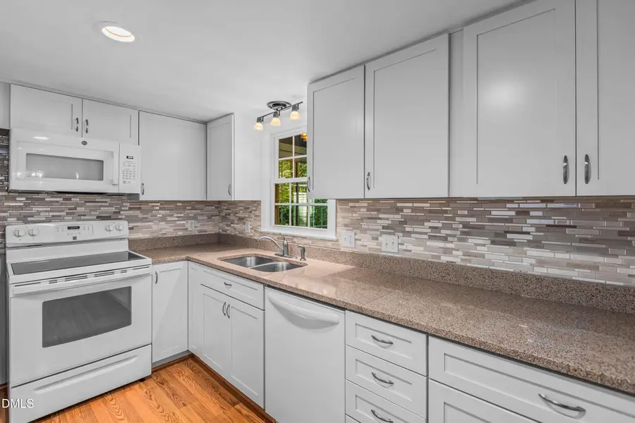 514 Edinburgh Drive, Burlington, NC 27215 - #3
