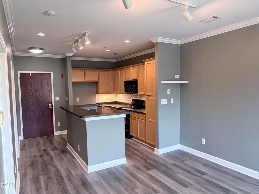 411 W Washington Street, Greensboro, NC 27401 - #2