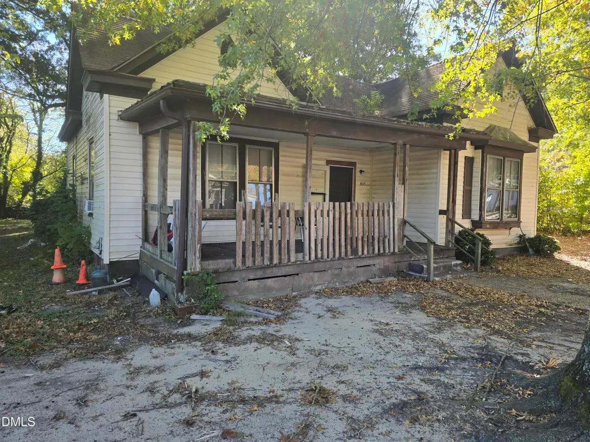 825 Nicholas Street, Henderson, NC 27536 - #1