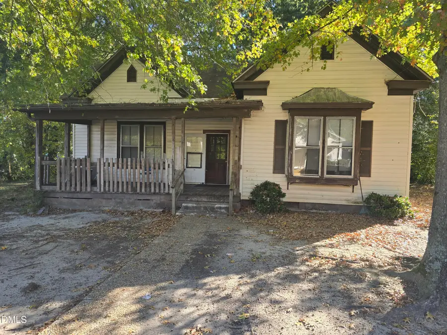 825 Nicholas Street, Henderson, NC 27536 - #2