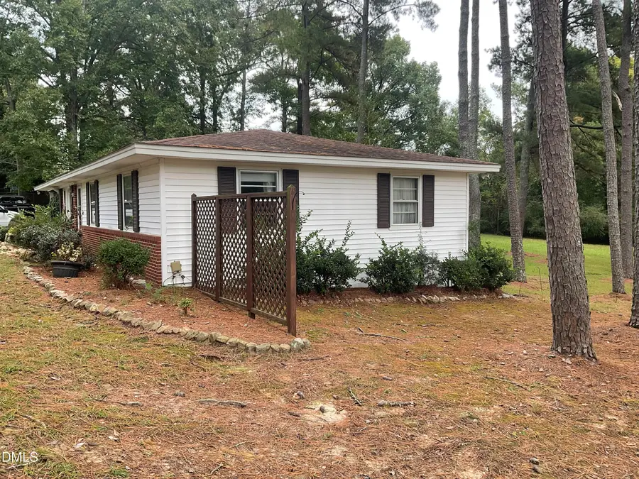 938 S Pleasant Coates Road, Benson, NC 27504 - #3