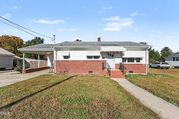 206 W Woodall Street, Benson, NC 27504