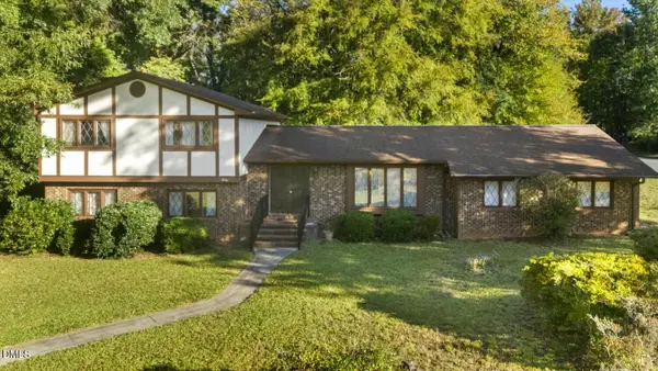 2161 Hawthorne Lane, Burlington, NC 27215