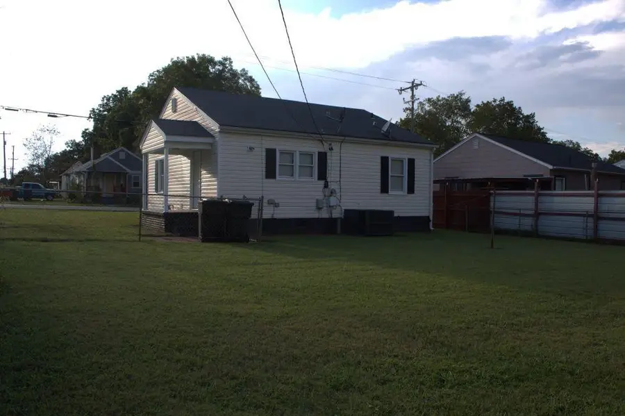 1214 Queen Ann, Burlington, NC 27217 - Image #2