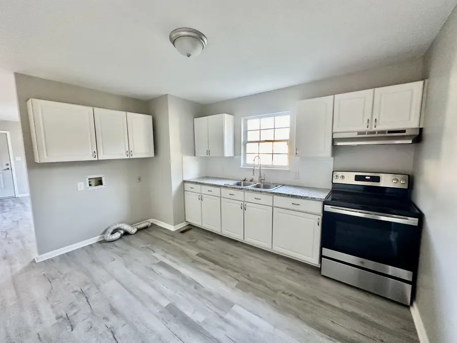 1304 Queen Ann Street, Burlington, NC 27217 - #3