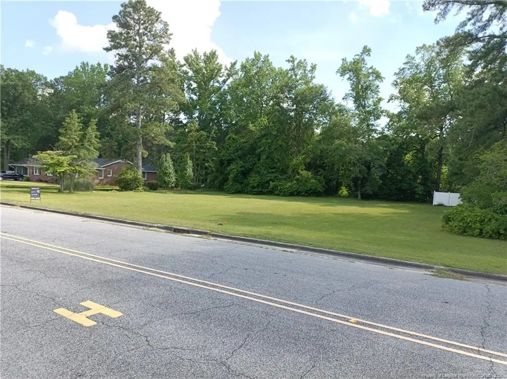 W 2nd Avenue, Red Springs, NC 28377 - #1