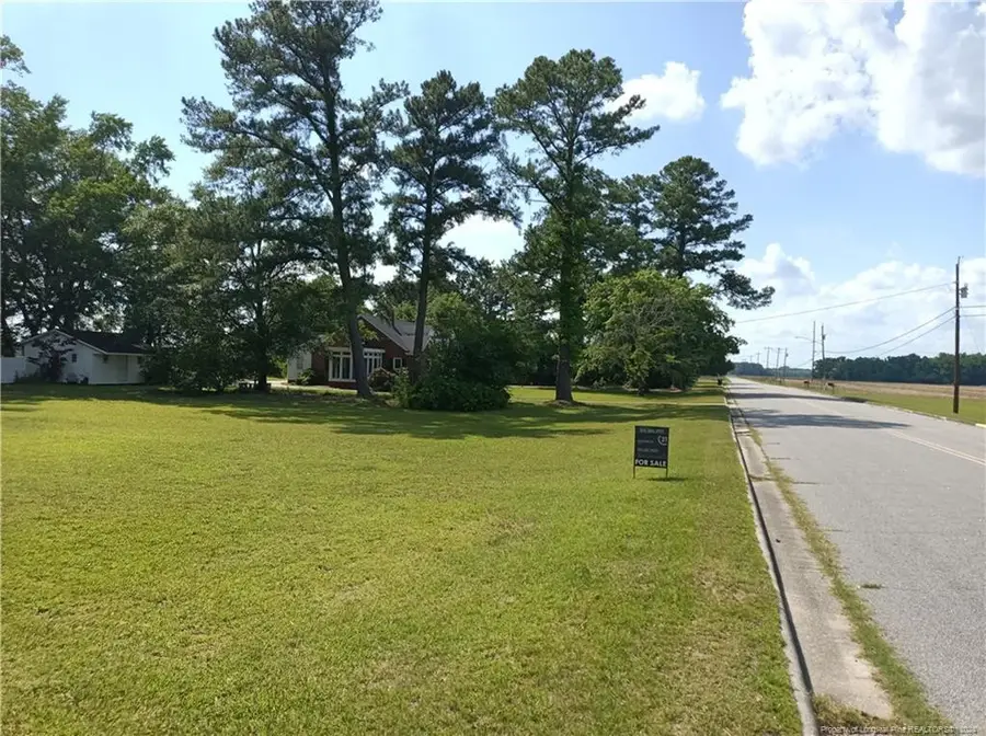 W 2nd Avenue, Red Springs, NC 28377 - #3