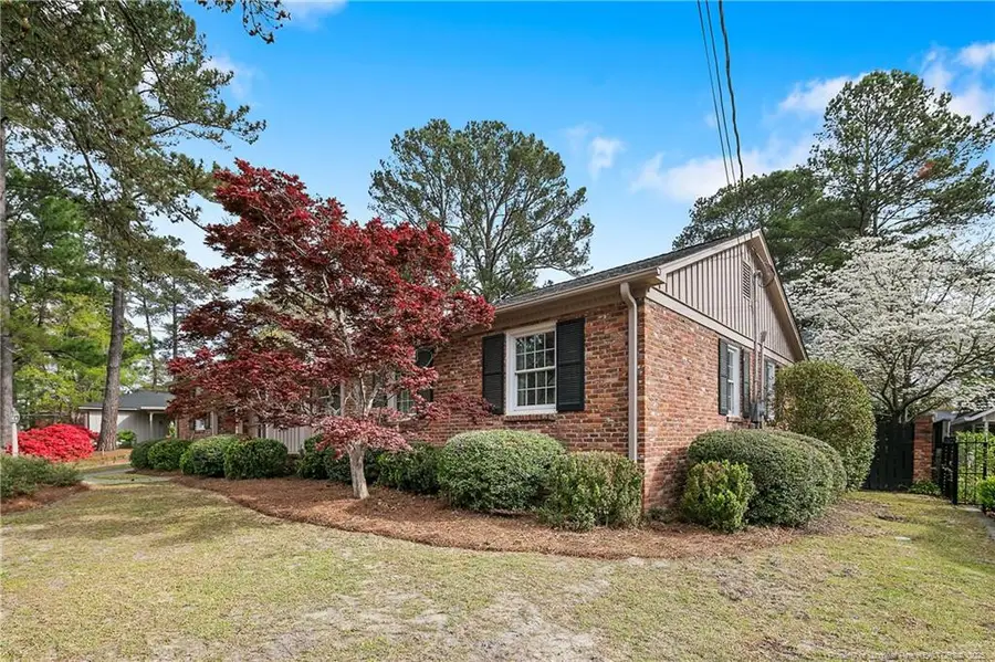 2514 Mirror Lake Drive, Fayetteville, NC 28303 - Image #2
