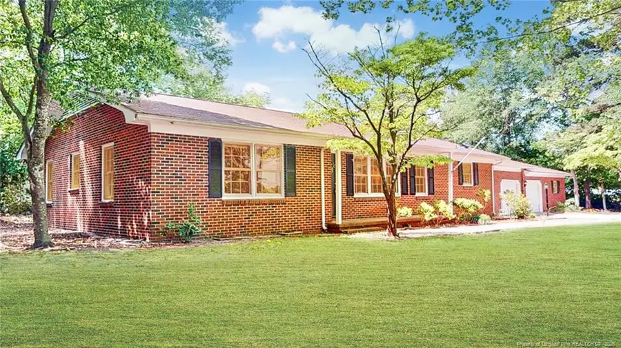 2105 W Broad Street, Elizabethtown, NC 28337 - #2