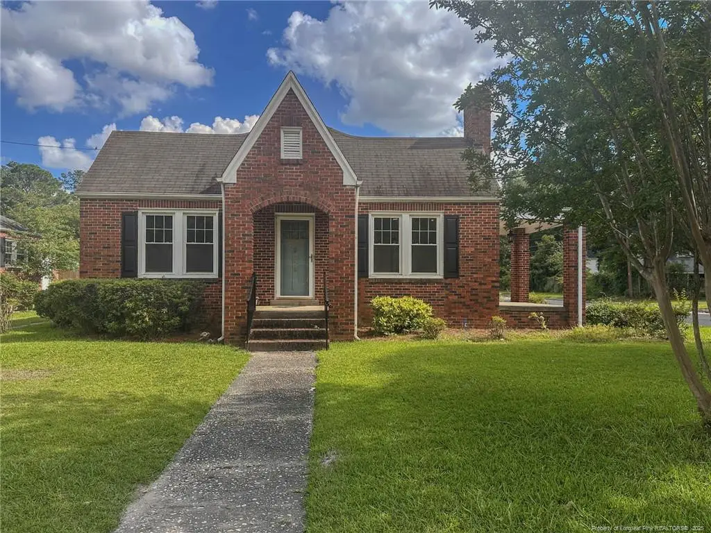 202 E 17th Street, Lumberton, NC 28358 - #1