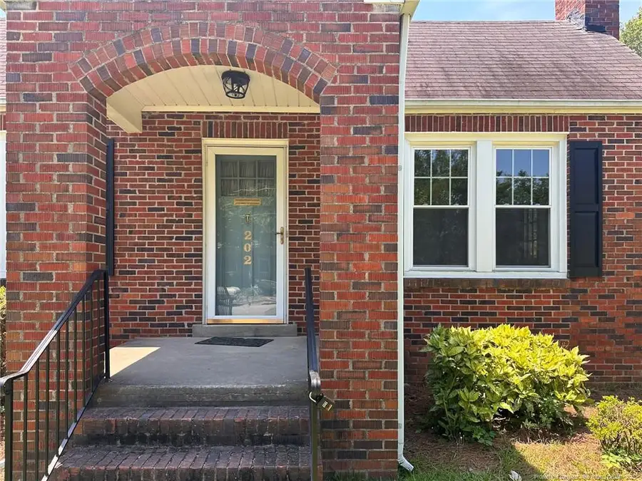 202 E 17th Street, Lumberton, NC 28358 - #2