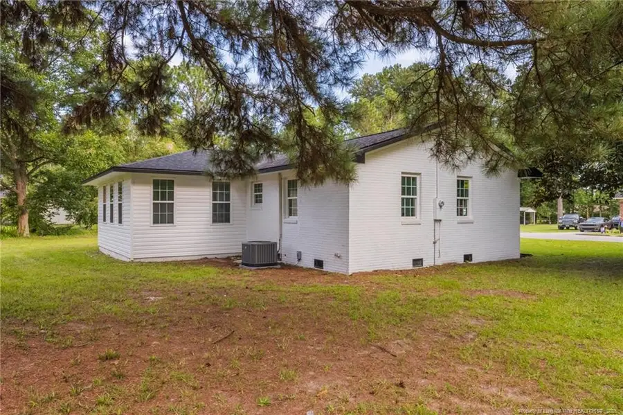 856 Pinewood Drive, Whiteville, NC 28472 - Image #3