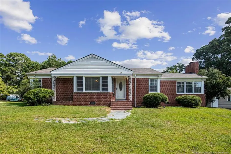 613 E 3rd Avenue, Red Springs, NC 28377 - Image #2
