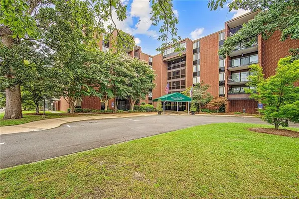 1100 Clarendon Street #602, Fayetteville, NC 28305