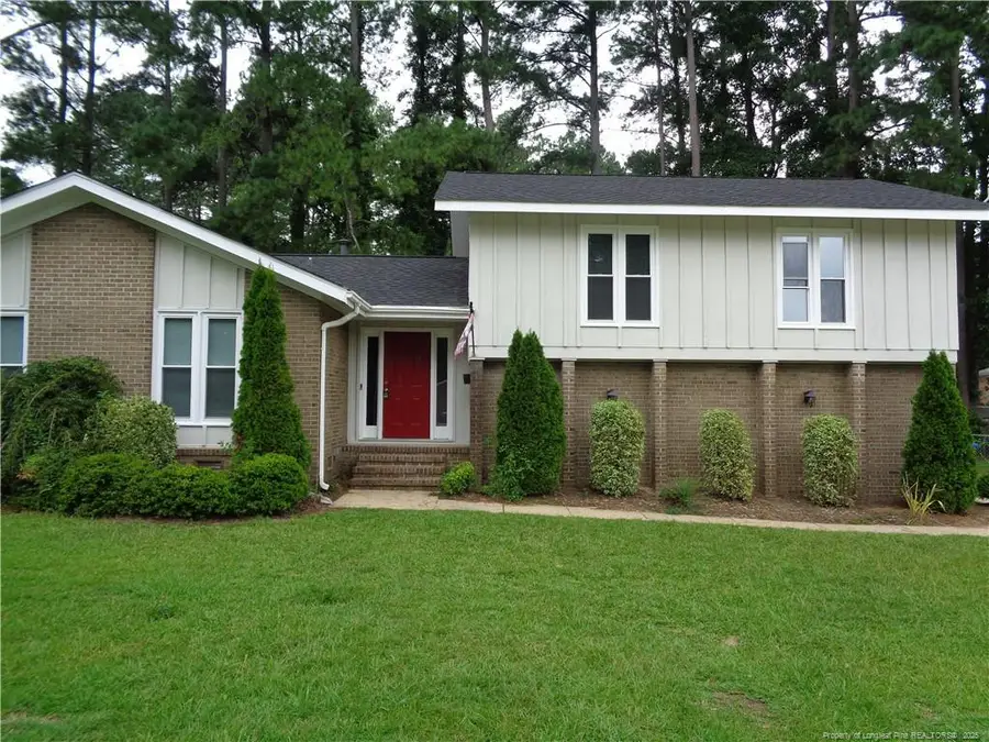 201 Rivenoak Drive, Fayetteville, NC 28303 - Image #2