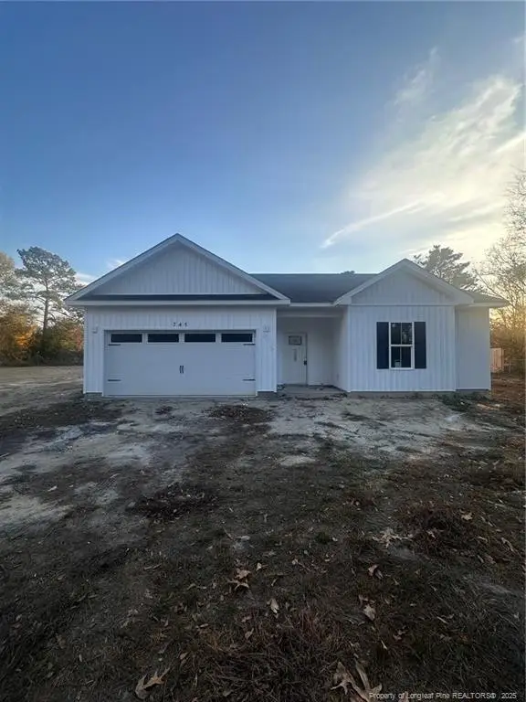 745 Porter Road, Hope Mills, NC 28376