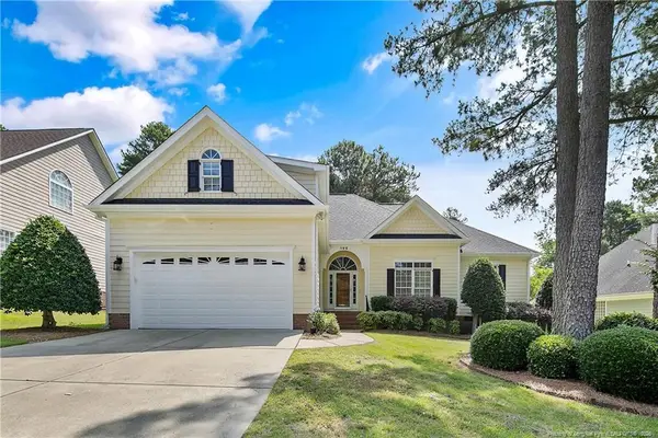 196 Leaning Pine Circle, Spring Lake, NC 28390