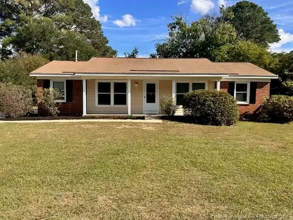 1109 Strickland Bridge Road, Fayetteville, NC 28304