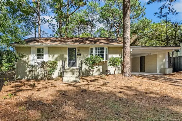 625 W Maine Avenue, Southern Pines, NC 28387