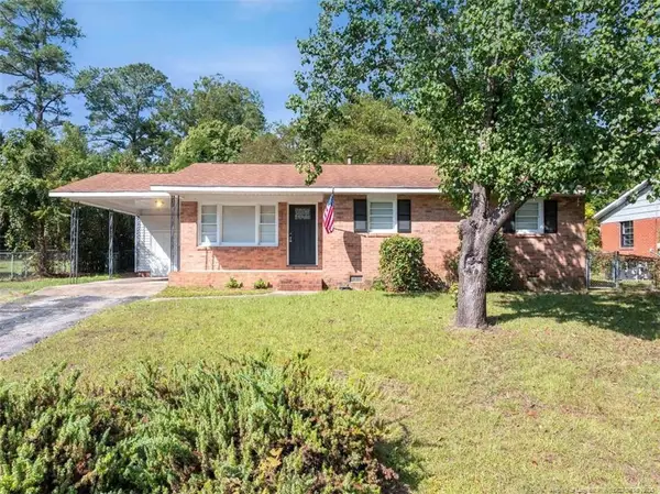 1846 Dewsberry Drive, Fayetteville, NC 28304