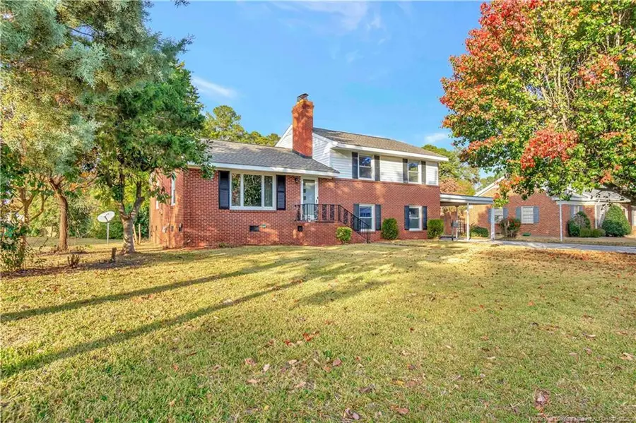 504 W 32nd Street, Lumberton, NC 28358 - #3