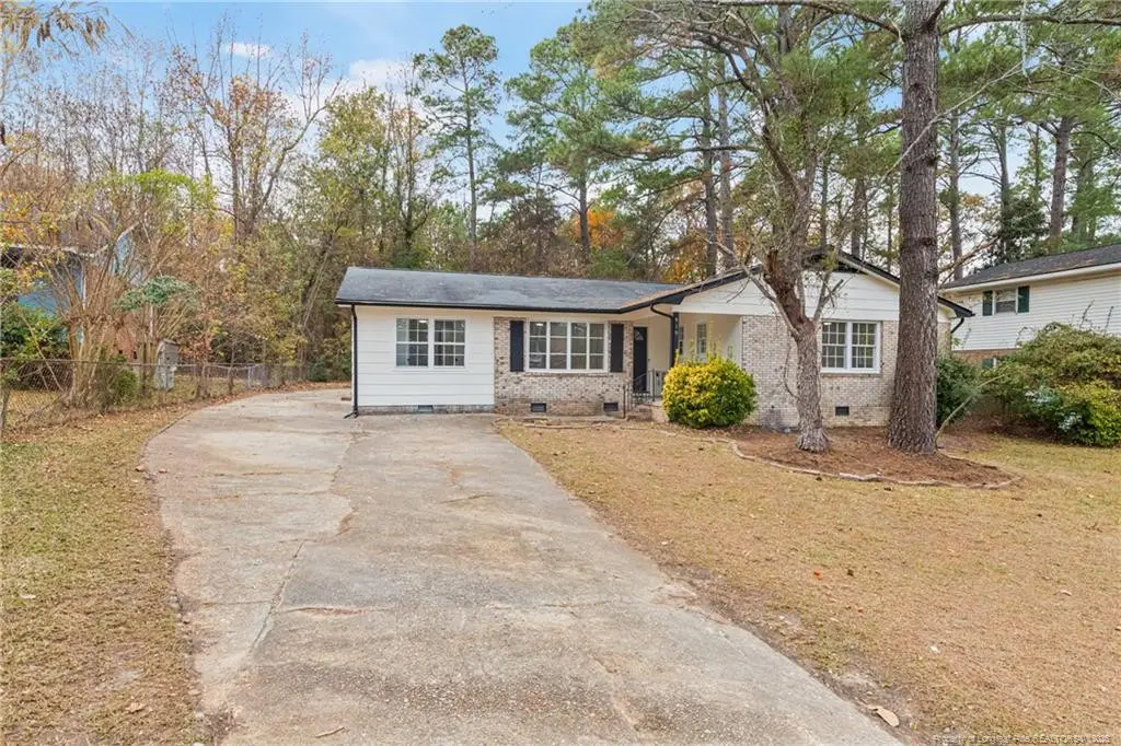 619 Bessemer Circle, Fayetteville, NC 28301 - Image #1