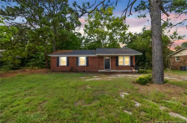 4112 Legion Road, Hope Mills, NC 28348