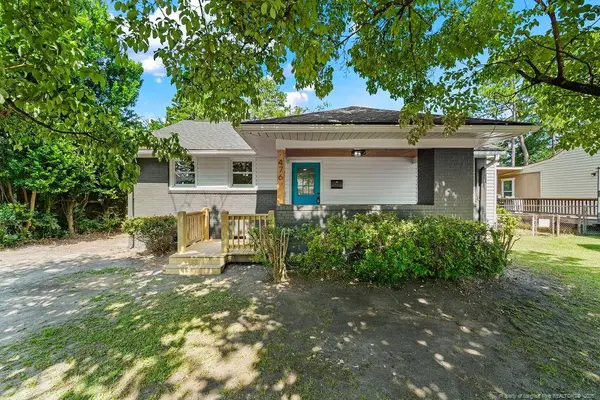 476 Mcbain Drive, Fayetteville, NC 28305