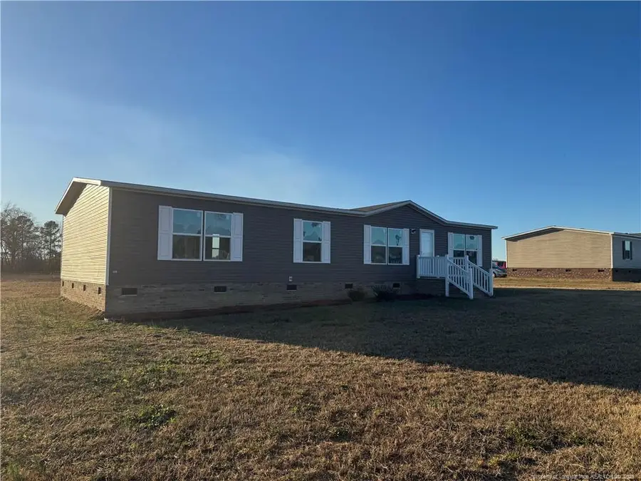 44 Bermuda Drive, Saint Pauls, NC 28384 - #3