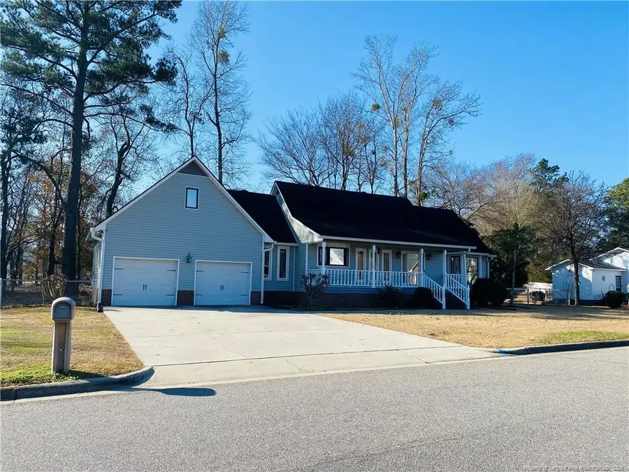 216 Stirling Drive Ne, Lumberton, NC 28358 - Image #2