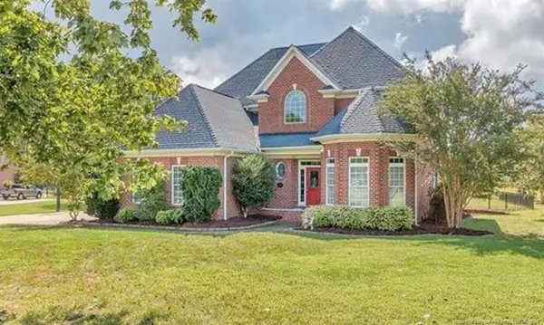 9721 Arlington Oaks Drive, Charlotte, NC 28227