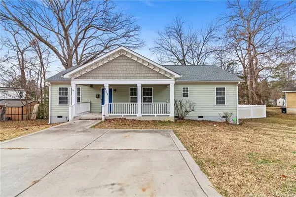 709 Hawkins Avenue, Sanford, NC 27330