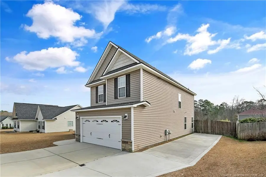 5227 Goshawk Drive, Hope Mills, NC 28348 - Image #2