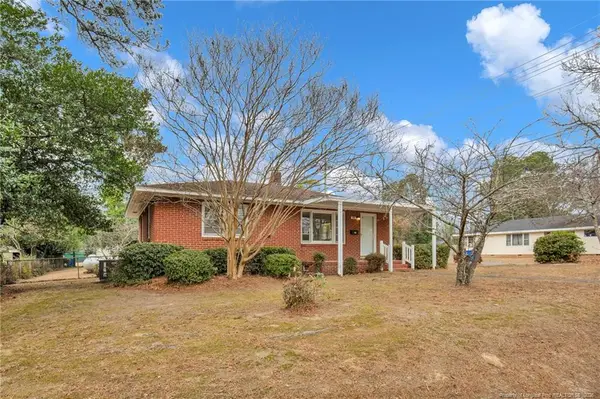 400 Roxie Avenue, Fayetteville, NC 28304