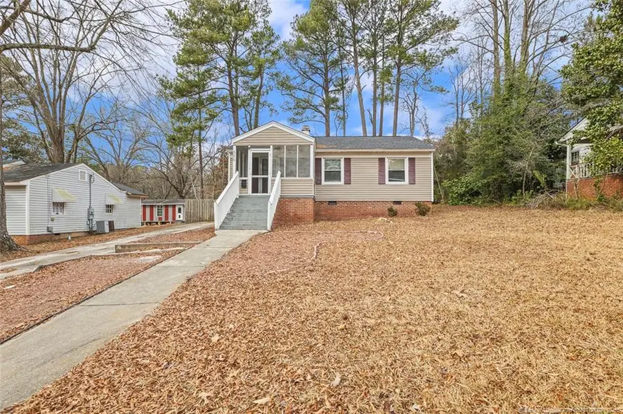 526 W Weatherspoon Street, Sanford, NC 27330 - Image #3