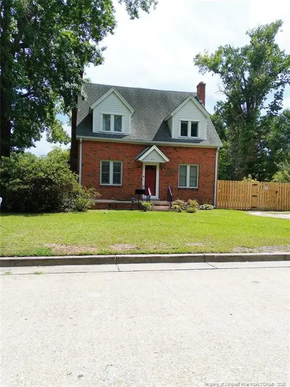 201 W 17th Street W, Lumberton, NC 28358 - #2