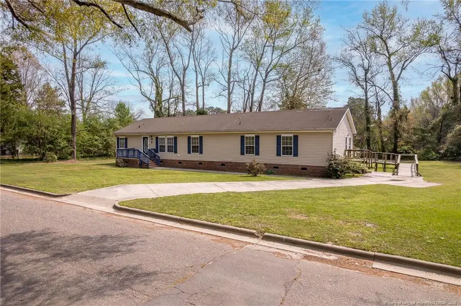 210 E Pierce Street, Warsaw, NC 28398 - #3