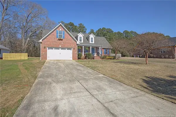 2271 Solomons Pass, Hope Mills, NC 28348