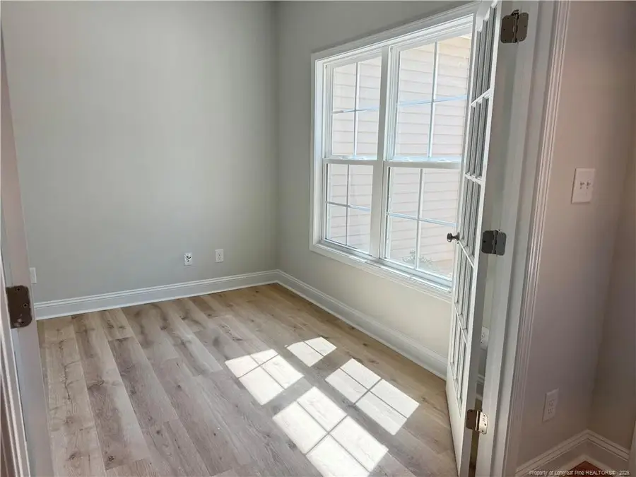 213 E 7th Avenue, Raeford, NC 28376 - #2