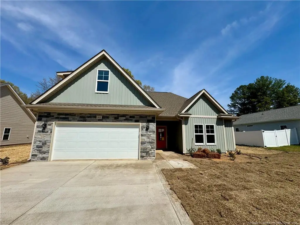 303 E 7th Avenue, Raeford, NC 28376 - #1
