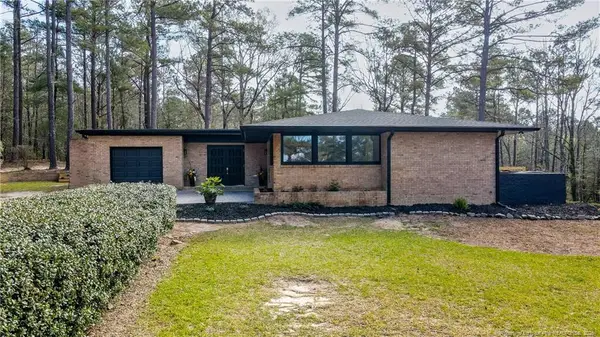 1277 Laurel Circle, Vass, NC 28394