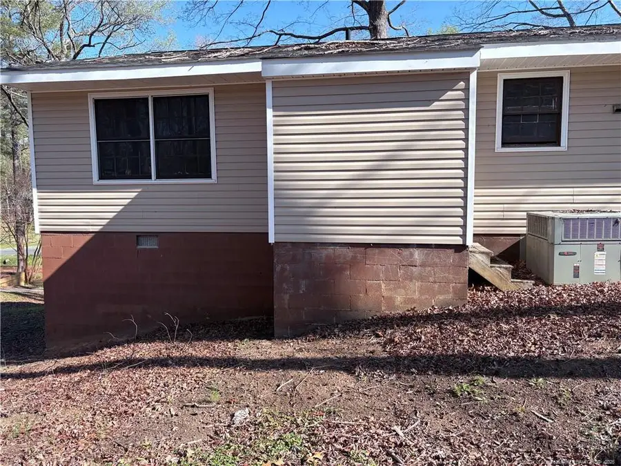 2009 Woodcrest Drive, Sanford, NC 27330 - #2