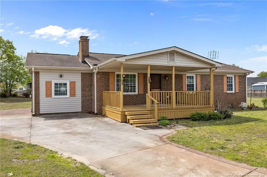 4709 Quaker Court, Hope Mills, NC 28348 - #3